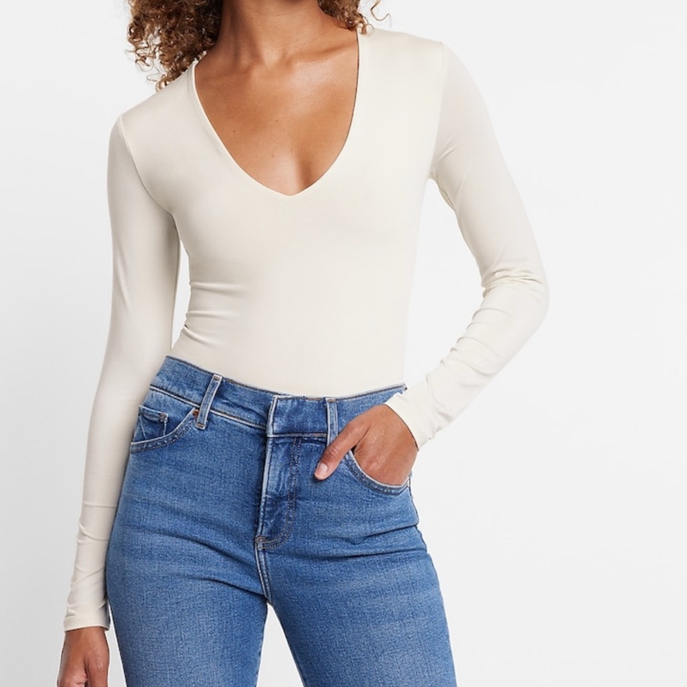 Express Body Contour Compression V-Neck Long Sleeve Bodysuit Small Swan